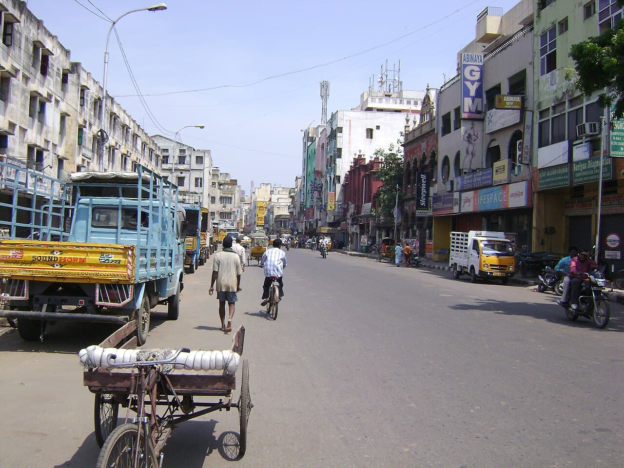 Chennai bus and multimodal transit — northern gateway context